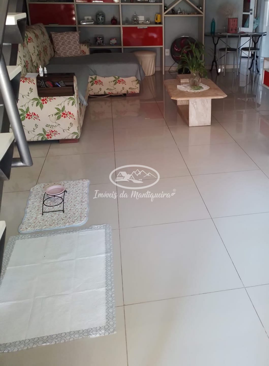 Casa à venda com 3 quartos, 78m² - Foto 4
