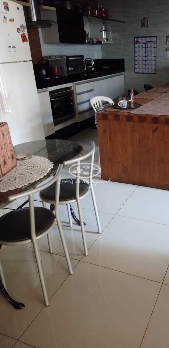 Casa à venda com 3 quartos, 78m² - Foto 5