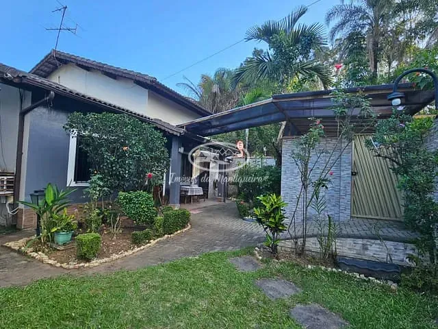 Casa com 341m² 3 quartos e 3 banheiros, à venda, no bairro Penedo em Itatiaia