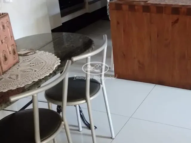 Casa com 341m² 3 quartos e 3 banheiros, à venda, no bairro Penedo em Itatiaia