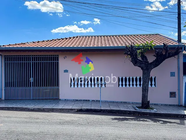 Casa com 200m² 3 quartos e 1 banheiro, à venda, no bairro Conjunto Habitacional General Euclides Figueiredo em Itapira