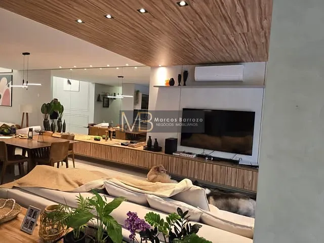 Casa com 364m² 3 quartos e 2 banheiros, à venda, no bairro Vivendas do Arvoredo em Londrina
