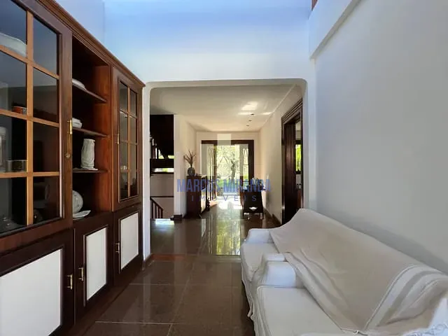 Casa com 909m² 6 quartos e 8 banheiros, à venda, no bairro Barra da Tijuca em Rio de Janeiro