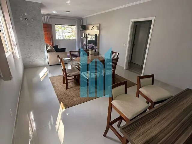 Casa com 319m² 3 quartos e 2 banheiros, à venda, no bairro Santa Ângela em Poços de Caldas