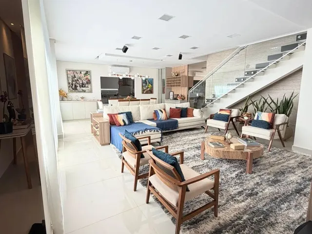 Casa com 300m² 4 quartos e 5 banheiros, à venda, no bairro Conjunto Residencial Vivendas do Arvoredo em Londrina