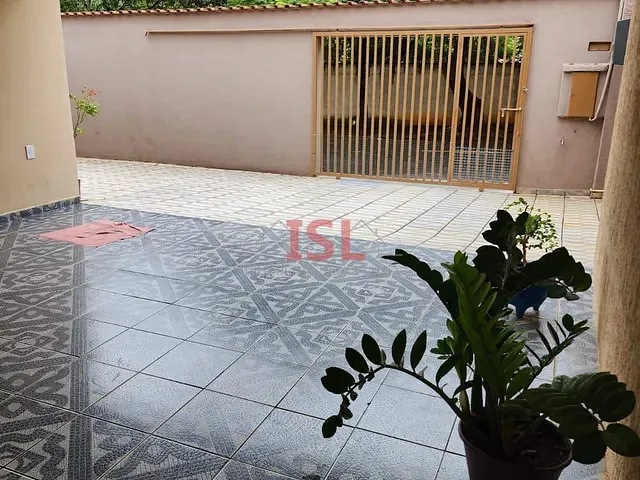Casa com 300m² 3 quartos e 2 banheiros, à venda, no bairro Jardim Capivari em Campinas