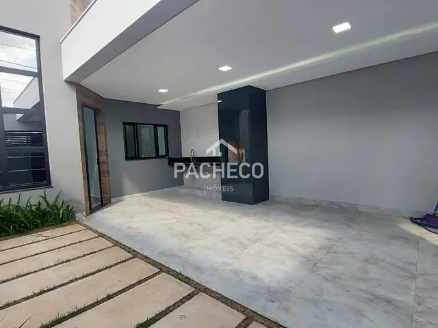Casa com 150m² 3 quartos e 2 banheiros, à venda, no bairro Parque Universitario em Americana