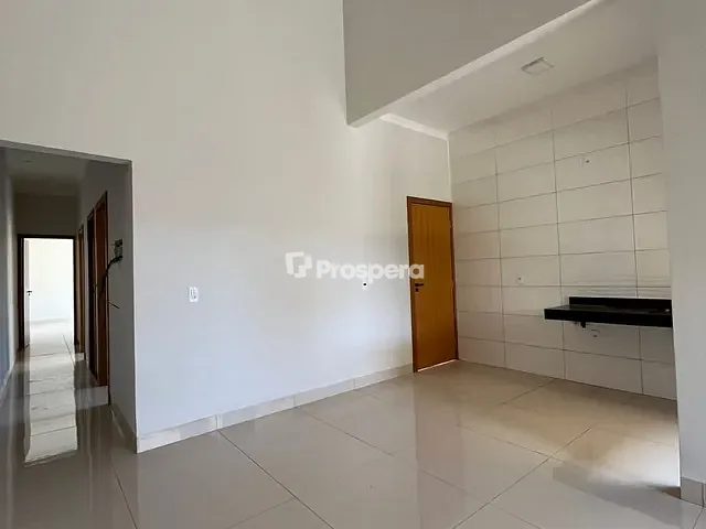 Casa com 150m² 3 quartos e 2 banheiros, à venda, no bairro Residencial Portal do Cerrado em Anápolis