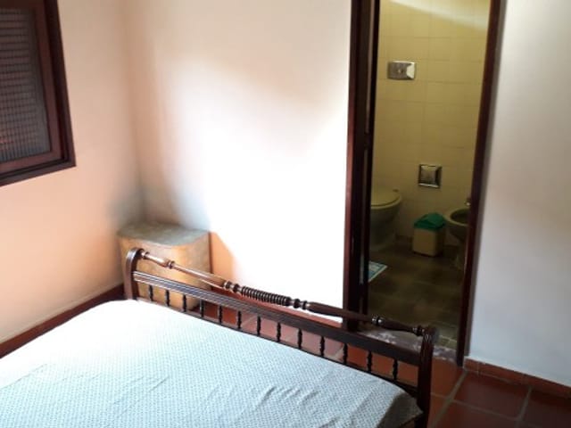 Casa com 225m² 3 quartos e 3 banheiros, à venda, no bairro Centro em Rio das Ostras