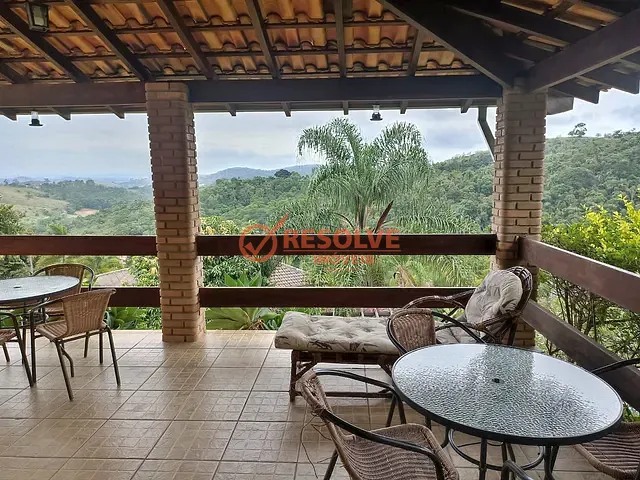 Casa com 2550m² 5 quartos e 5 banheiros, à venda, no bairro Capoeirinha em Guararema