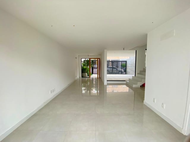 Foto do Casa - Lançamento pronto para entrar e morar. Casa  em endereço nobre no Jardim Guanabara com 265,20 m² | Rio Lar Imóveis