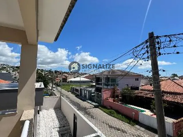 Casa com 300m² 4 quartos e 4 banheiros, à venda, no bairro Ogiva em Cabo Frio