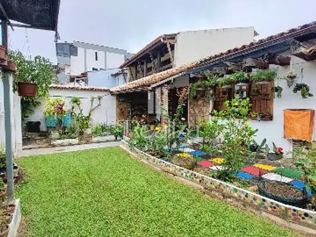 Casa com 600m² 3 quartos e 3 banheiros, à venda, no bairro São Francisco em Ilhéus