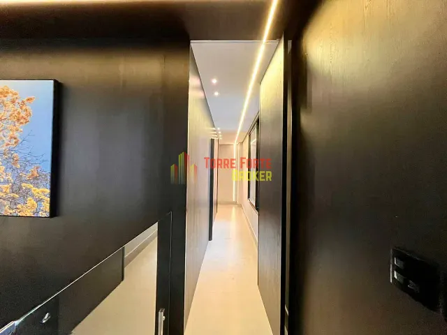Casa com 300m² 5 quartos e 4 banheiros, à venda, no bairro Nova Granada em Belo Horizonte