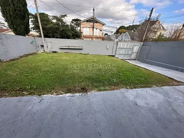 Casa com 200m² 5 quartos e 3 banheiros, à venda, no bairro Uberaba em Curitiba
