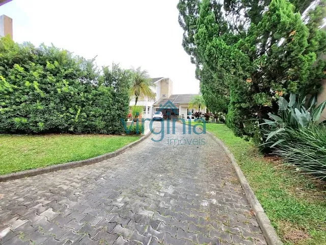 Casa com 600m² 3 quartos e 3 banheiros, à venda, no bairro Centro em Estância Velha