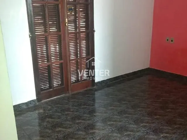 Casa com 300m² 3 quartos e 2 banheiros, à venda, no bairro Jardim América em Taubaté