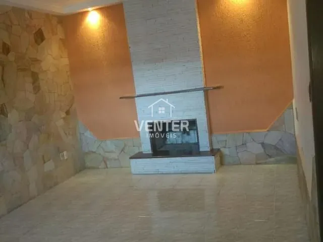 Casa com 300m² 3 quartos e 2 banheiros, à venda, no bairro Jardim América em Taubaté