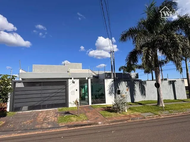 Casa com 200m² 3 quartos e 2 banheiros, à venda, no bairro Jardim Oriental em Maringá