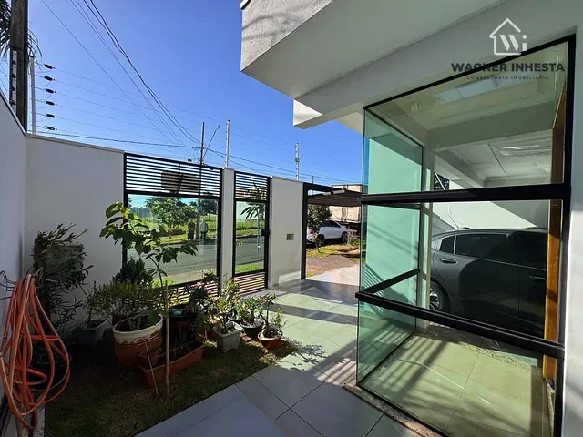 Casa com 200m² 3 quartos e 2 banheiros, à venda, no bairro Jardim Oriental em Maringá