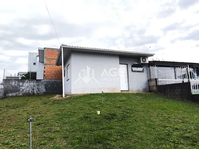 Casa 1 quarto e 2 banheiros, à venda, no bairro Demoliner em Erechim