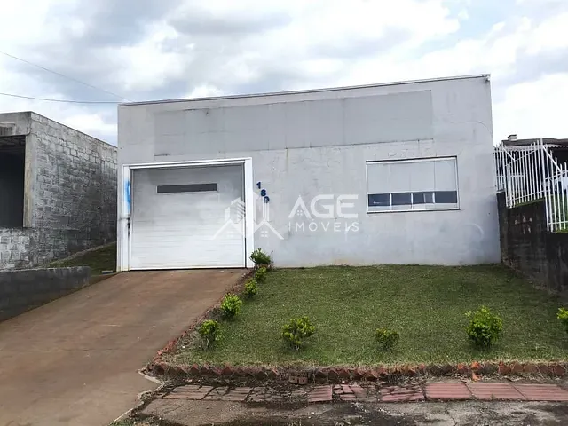 Casa 1 quarto e 2 banheiros, à venda, no bairro Demoliner em Erechim