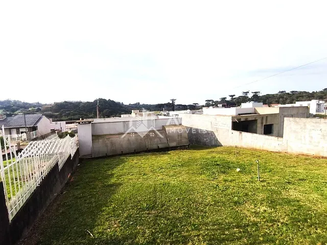 Casa 1 quarto e 2 banheiros, à venda, no bairro Demoliner em Erechim