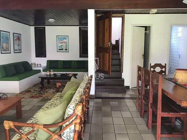 Casa 6 quartos e 2 banheiros, à venda, no bairro Vilas do Atlântico em Lauro de Freitas