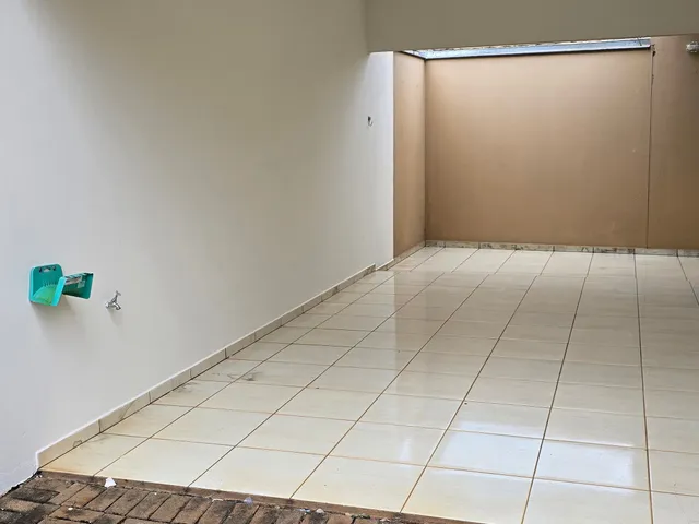 Casa 2 quartos e 1 banheiro, para alugar, no bairro Setor 3 em Ibiporã