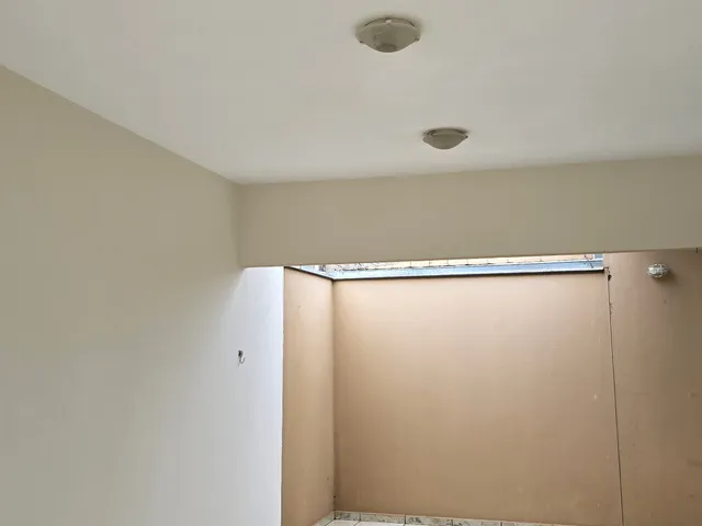 Casa 2 quartos e 1 banheiro, para alugar, no bairro Setor 3 em Ibiporã