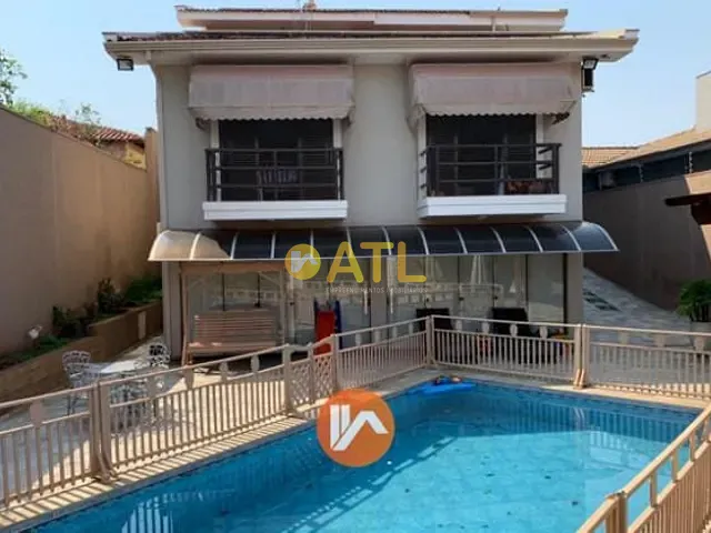 Casa com 675m² 4 quartos e 4 banheiros, à venda, no bairro Nova Ourinhos em Ourinhos