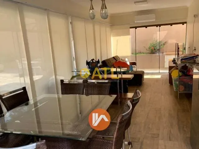 Casa com 675m² 4 quartos e 4 banheiros, à venda, no bairro Nova Ourinhos em Ourinhos