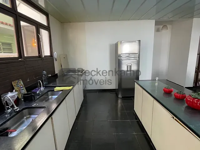 Casa 4 quartos e 5 banheiros, à venda, no bairro Jardim Amália em Volta Redonda