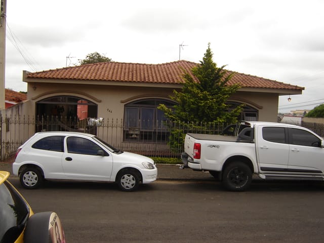 Casa com 495m² 4 quartos e 3 banheiros, à venda, no bairro Jardim Carvalho em Ponta Grossa