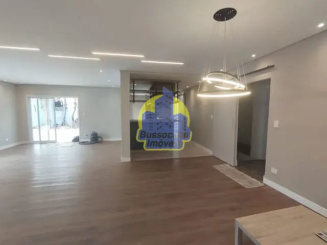 Casa com 444m², à venda, no bairro City Bussocaba em Osasco