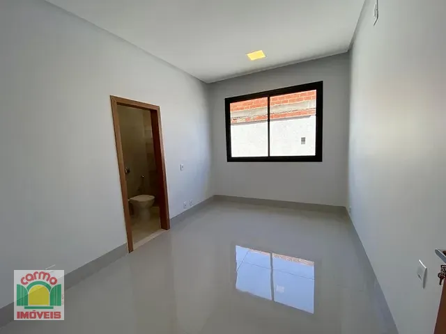 Casa com 420m² 3 quartos e 4 banheiros, à venda, no bairro Anápolis City em Anápolis