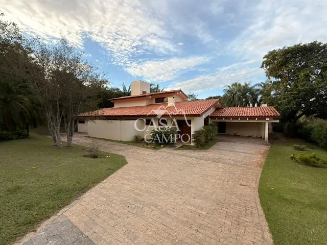 Casa com 2045m² 5 quartos e 5 banheiros, à venda ou para alugar, no bairro Condomínio Terras de São José em Itu