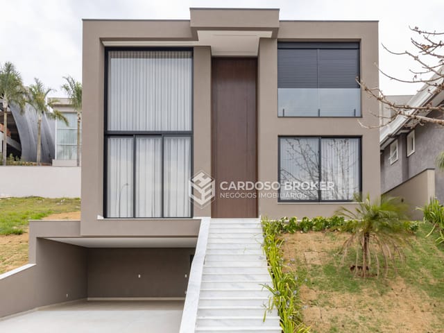 Casa com 441m² 4 quartos e 6 banheiros, à venda, no bairro Alphaville em Santana de Parnaíba