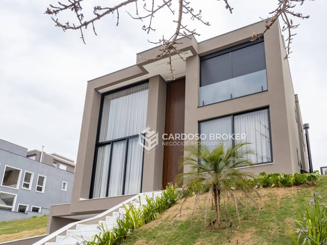 Casa com 441m² 4 quartos e 6 banheiros, à venda, no bairro Alphaville em Santana de Parnaíba