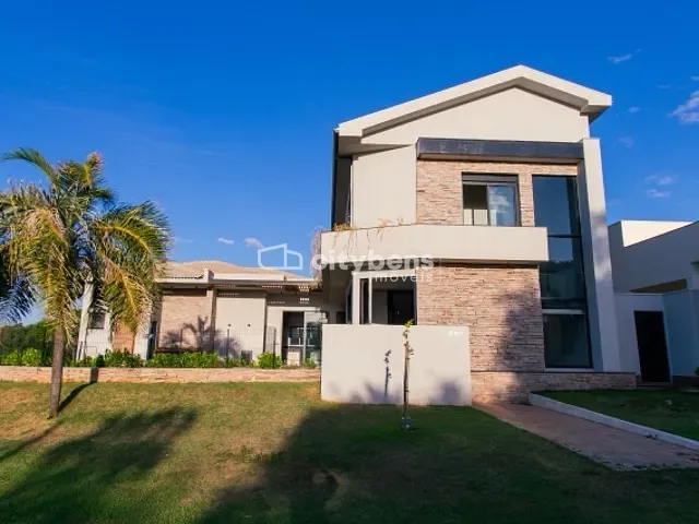 Casa 3 quartos e 2 banheiros, à venda, no bairro Residencial Costa Azul em Araçatuba