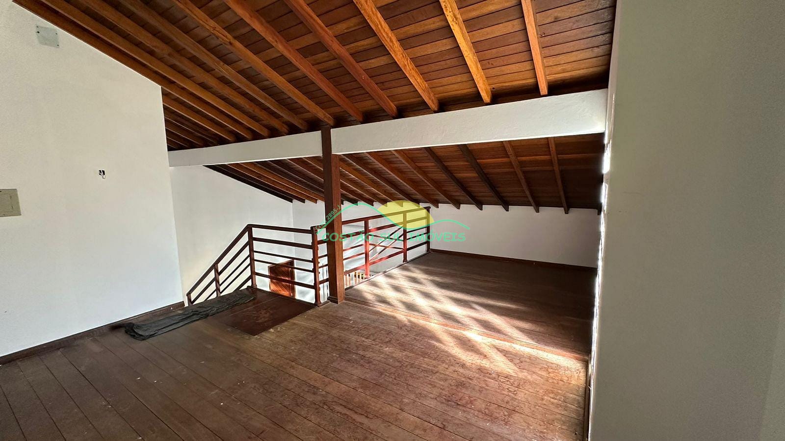 Casa à venda e aluguel com 3 quartos, 240m² - Foto 29