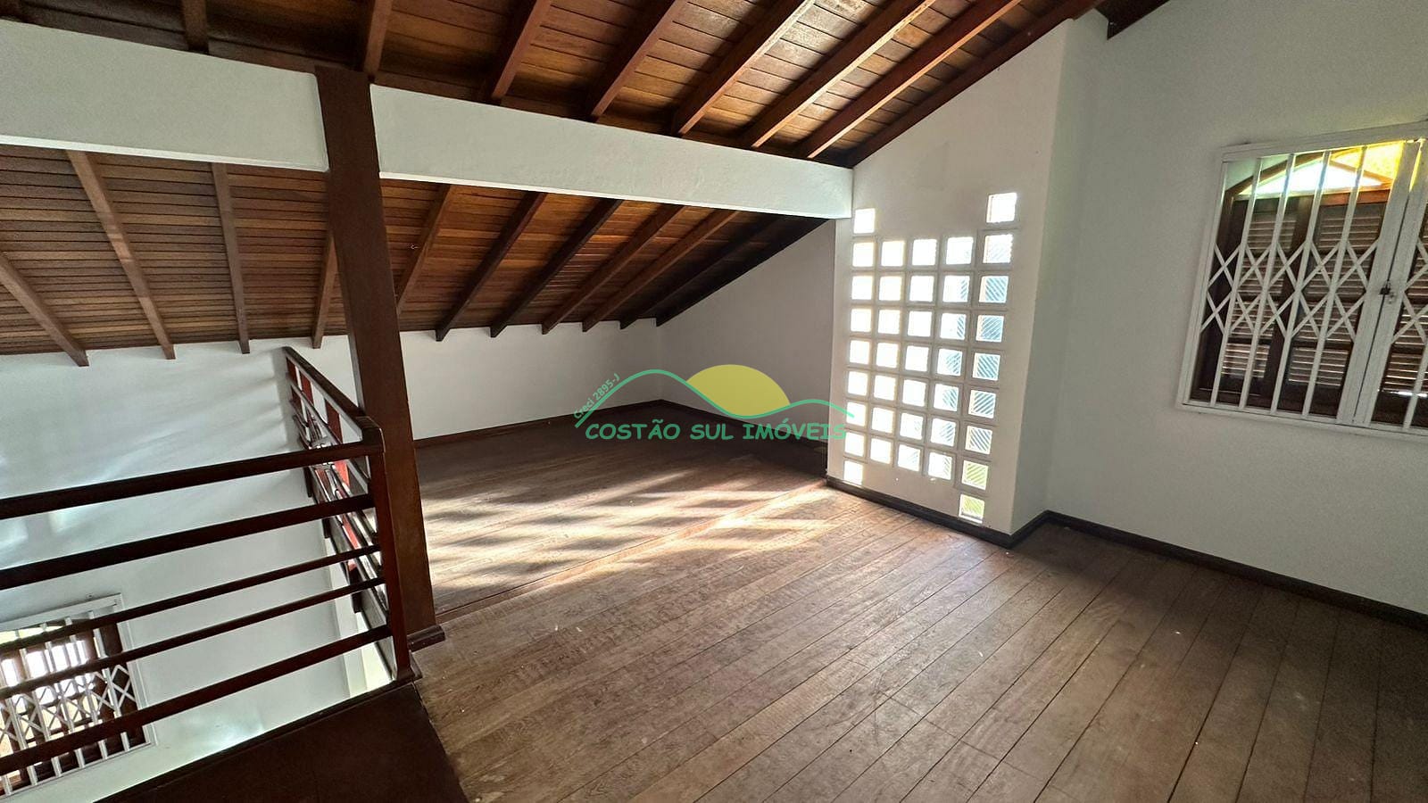 Casa à venda e aluguel com 3 quartos, 240m² - Foto 31