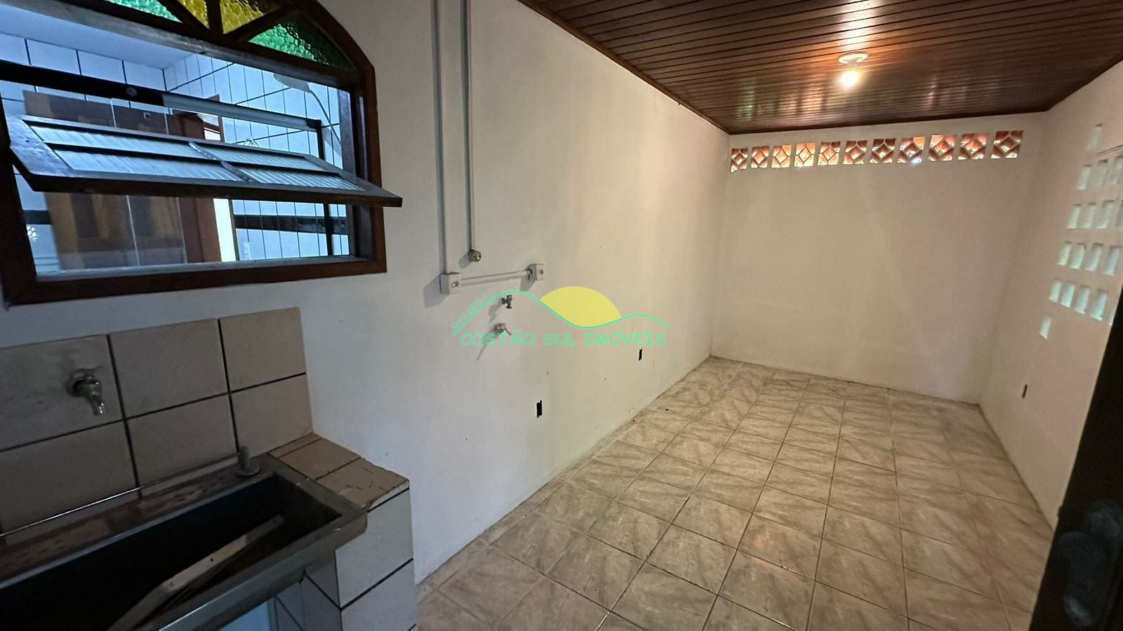 Casa à venda e aluguel com 3 quartos, 240m² - Foto 25