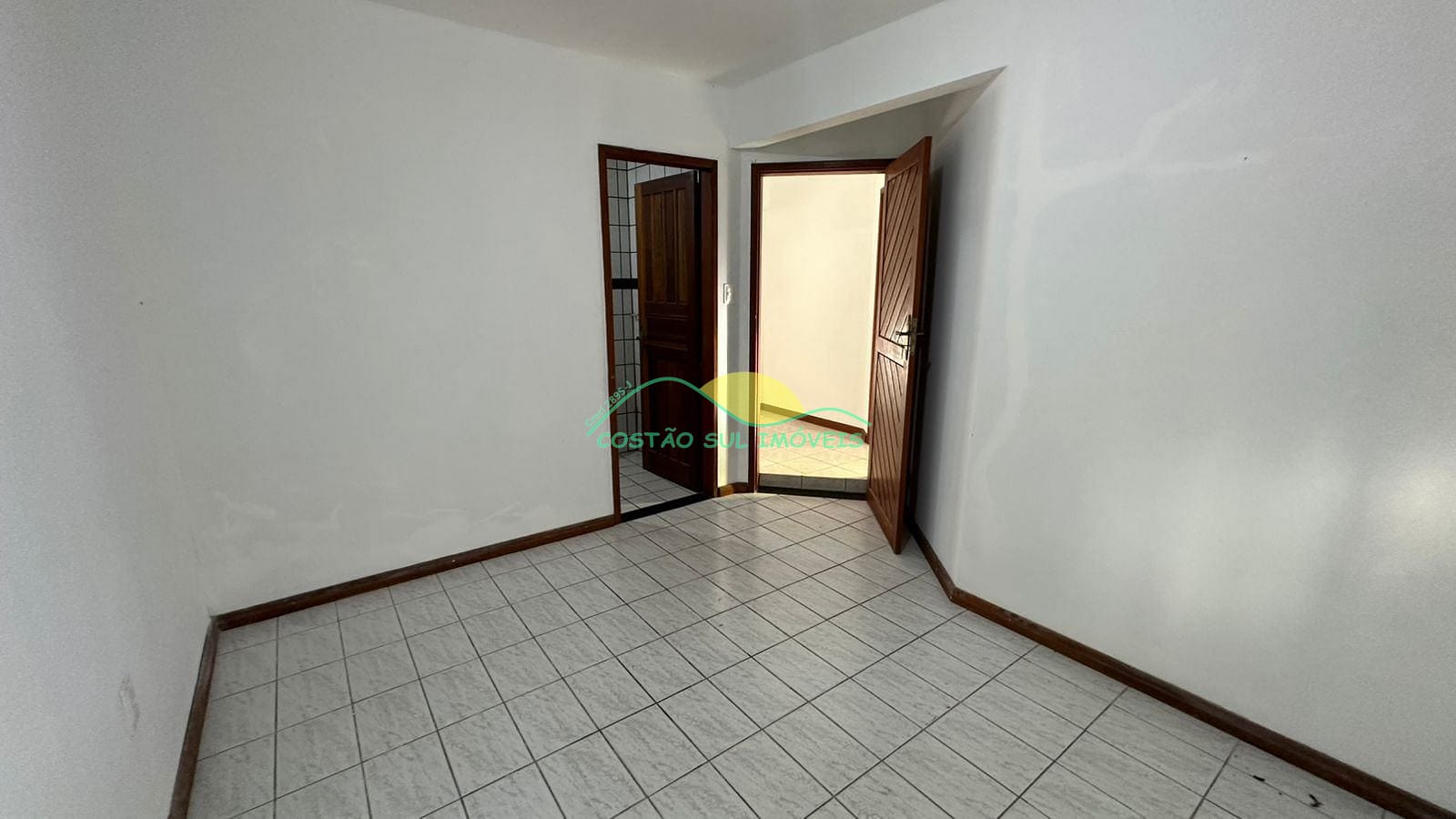 Casa à venda e aluguel com 3 quartos, 240m² - Foto 17