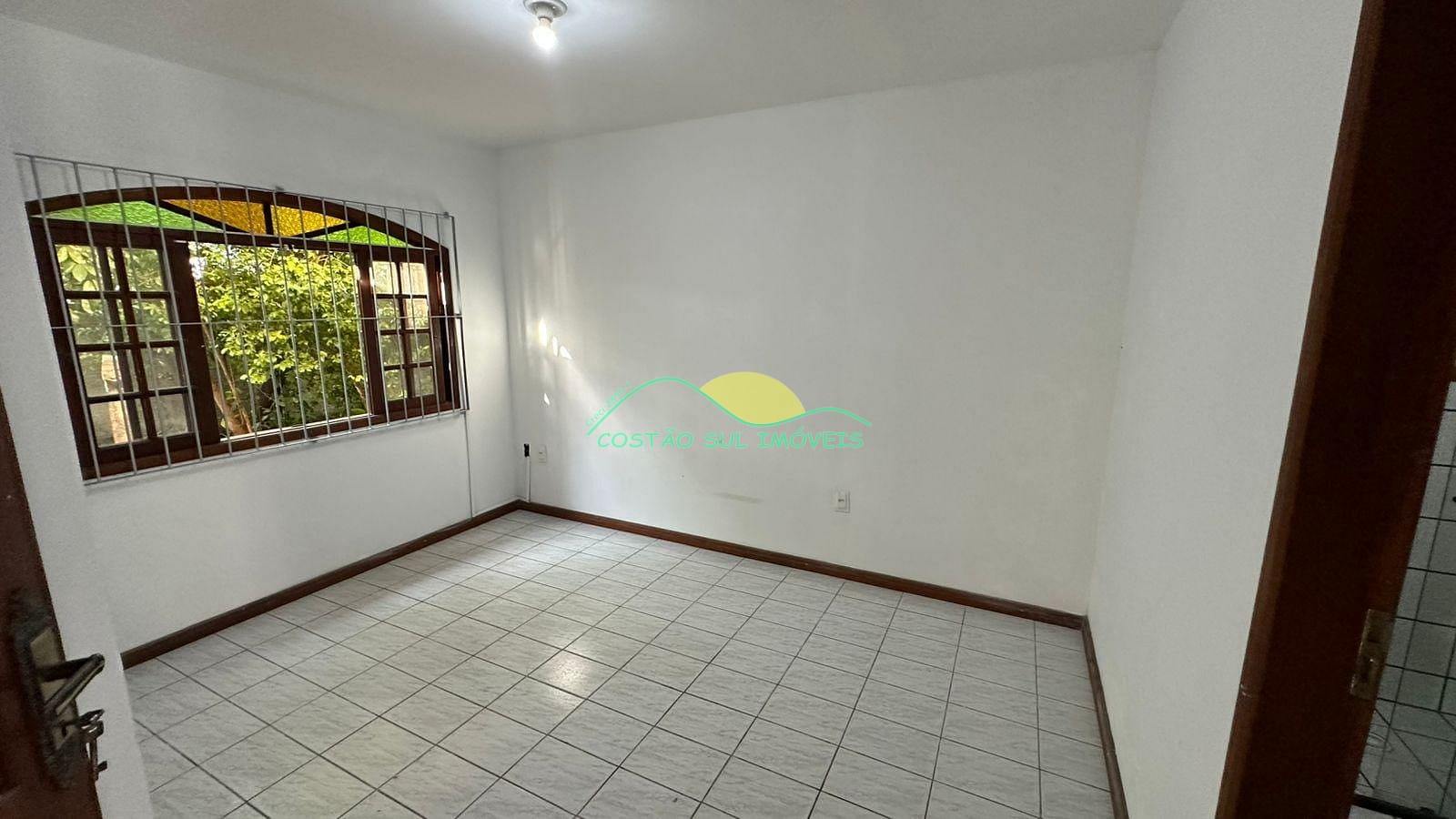 Casa à venda e aluguel com 3 quartos, 240m² - Foto 15