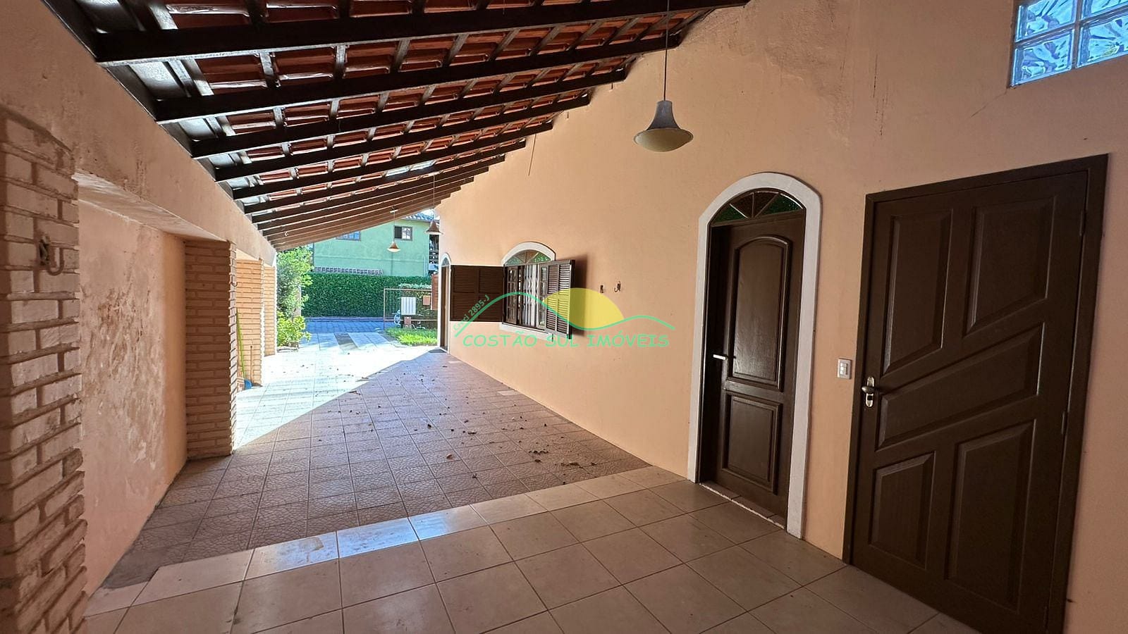 Casa à venda e aluguel com 3 quartos, 240m² - Foto 4