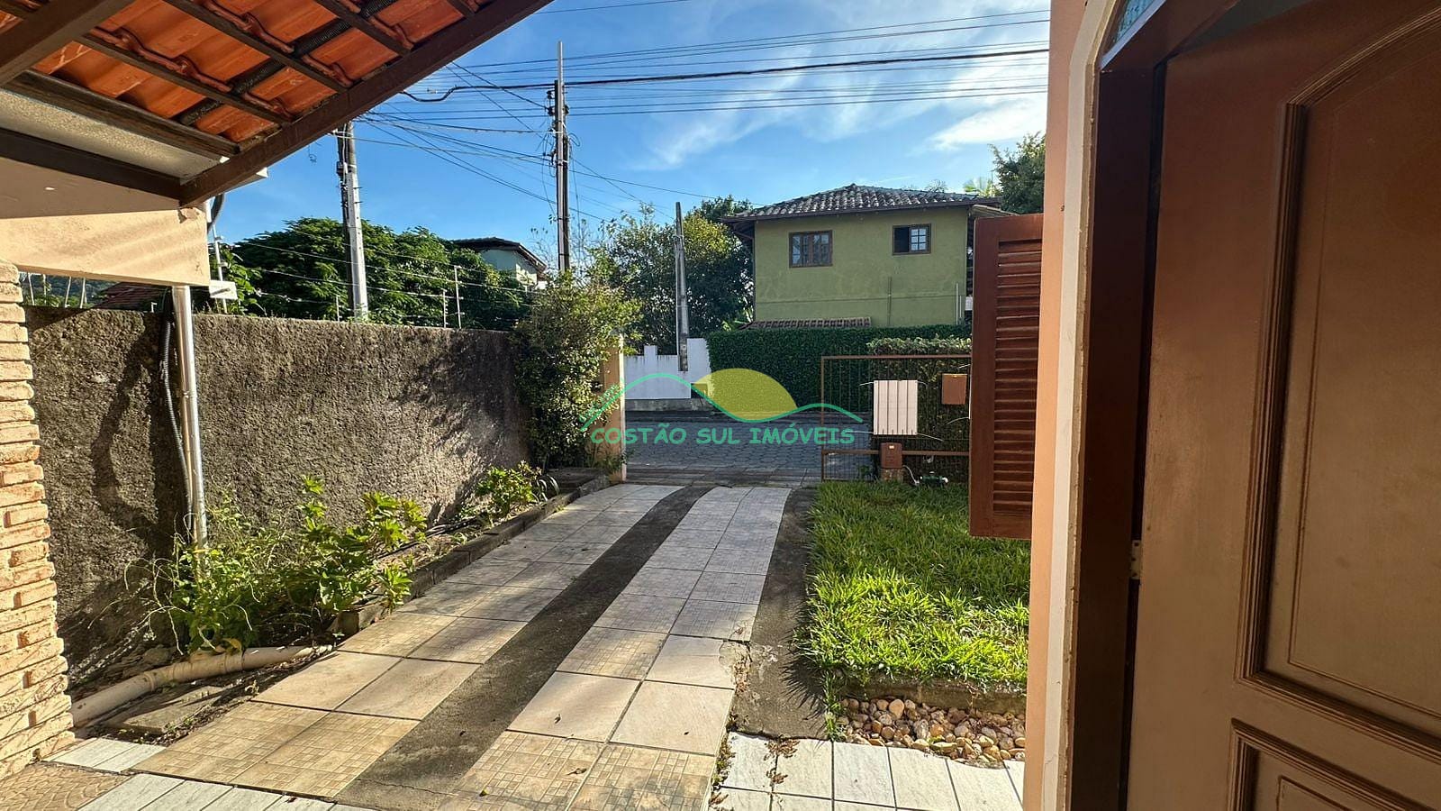 Casa à venda e aluguel com 3 quartos, 240m² - Foto 6