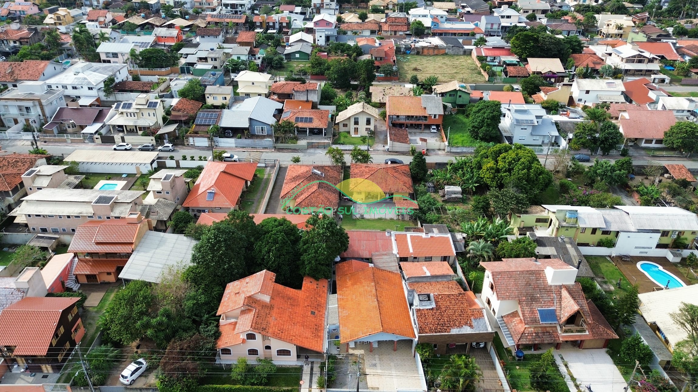Casa à venda e aluguel com 3 quartos, 240m² - Foto 37