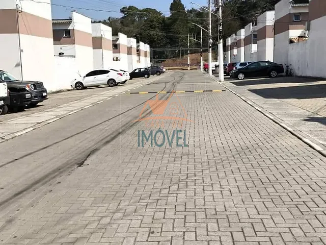 Casa 2 quartos e 2 banheiros, à venda, no bairro Água Espraiada (Caucaia do Alto) em Cotia