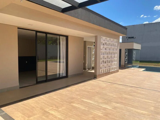 Casa 4 quartos e 4 banheiros, à venda, no bairro Setor Habitacional Jardim Botânico em Brasília